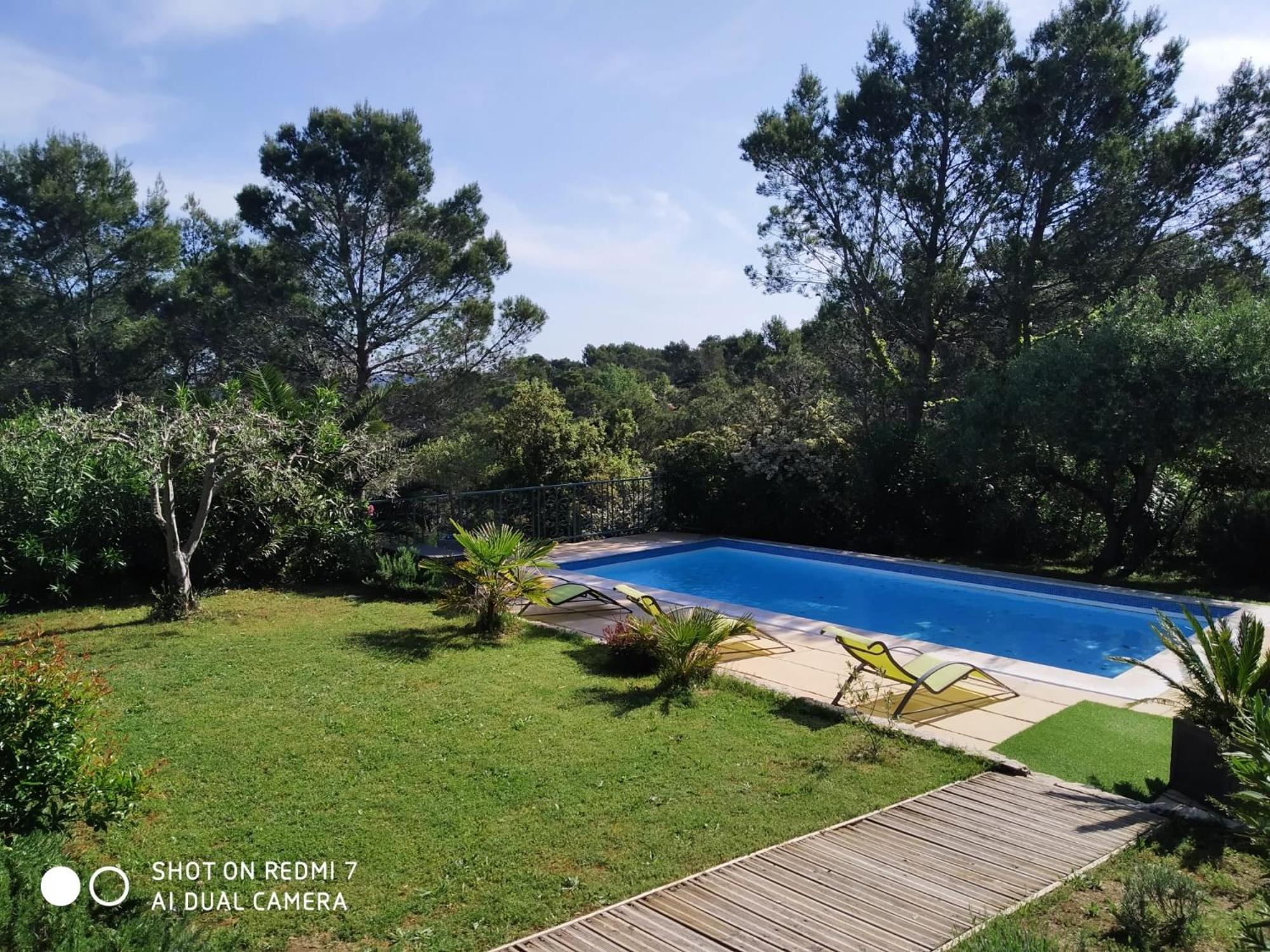 Proche Uzes Petit Gite Avec Grande Cuisine D'Ete Et Piscine Saint-Siffret エクステリア 写真